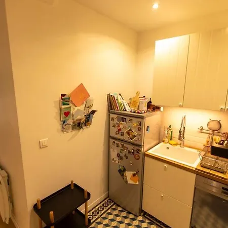 Appartement Nice Apartment In Paris