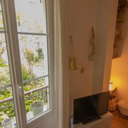 Nice Apartment In Paris Appartement *