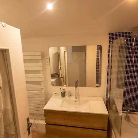 Nice Apartment In Paris Appartement *